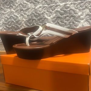 Tommy Hilfiger sandal. Need a new home in 2924.